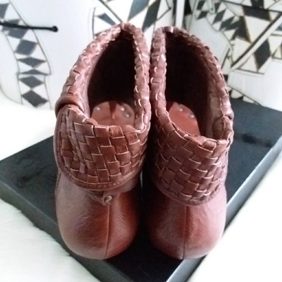 Dolce Vita 'Tahoe' Sandals - Picture 5 of 8